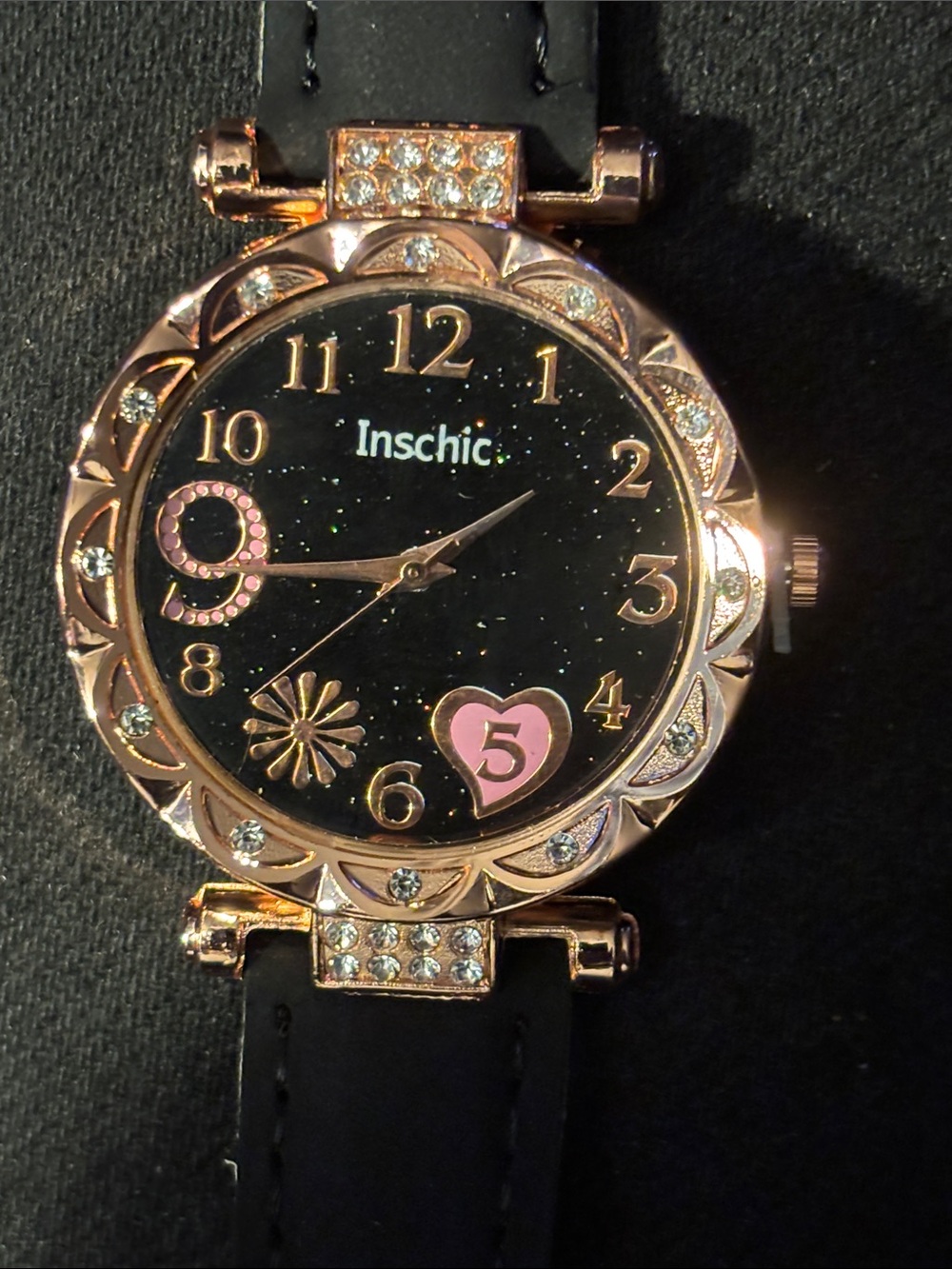 chic Rose Gold and Black Women's Fashion Watch with Pink Accents